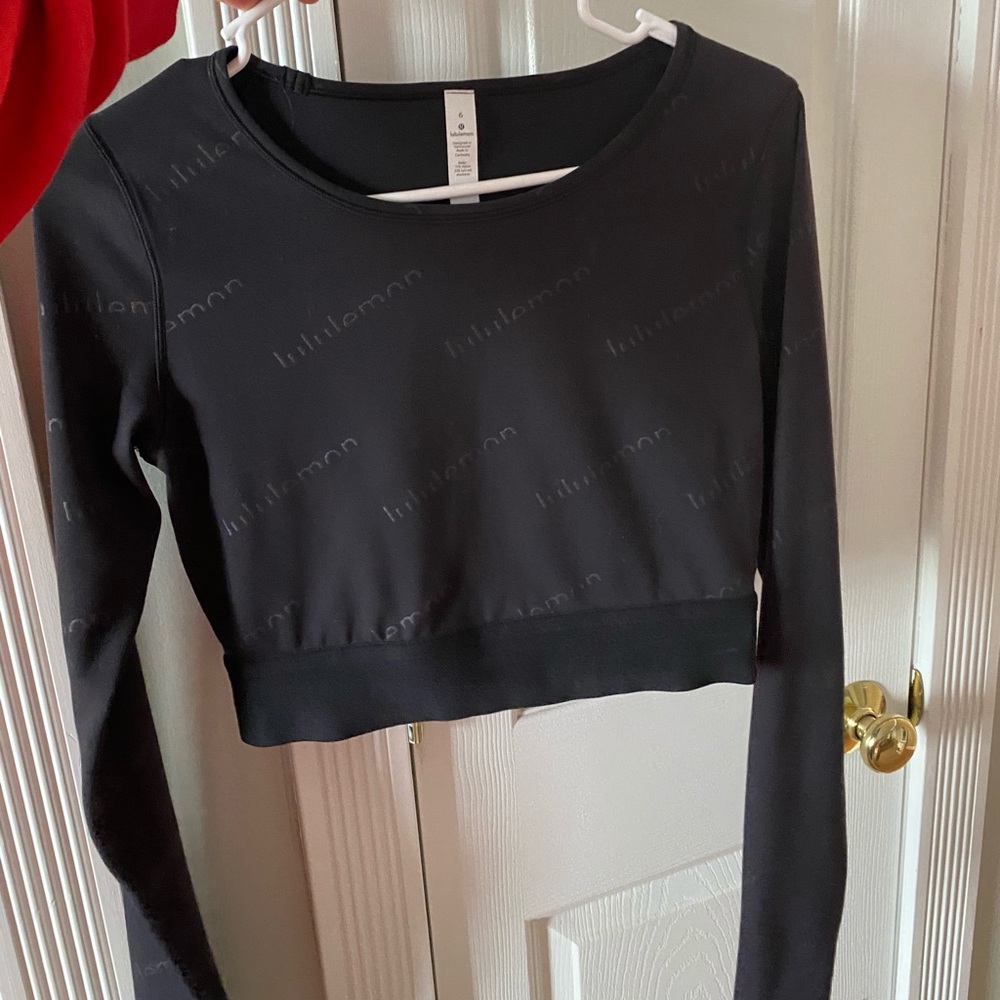 Lululemon long sleeve crop